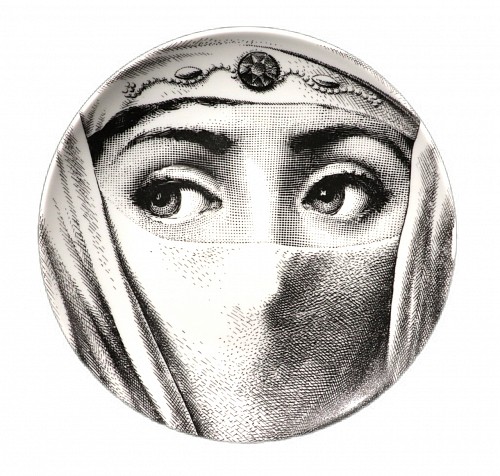 Fornasetti Atalier Fornasetti Porcelain Themes & Variation Plate Pattern Number 84, 1980s SOLD &bull;